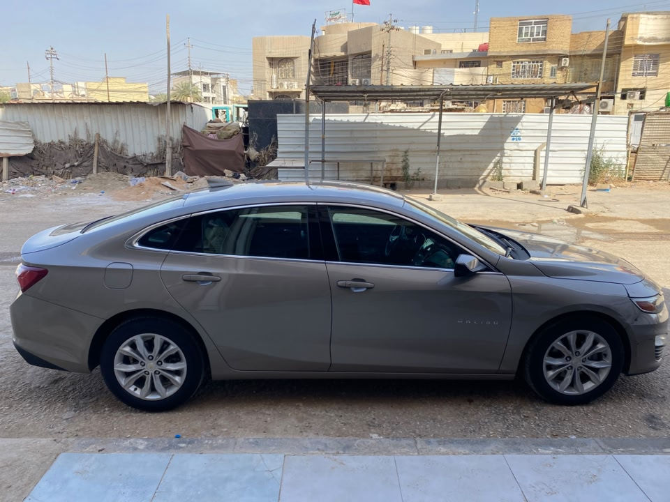 للبيع ماليبو موديل 24 فول مواصفات مواصفات بريمير ضربتة بالمقدمة فقط طرف البنيد مصلح ومصبوغ راديترات كلهن بلاد حت التبريد بلاد السيارة كله ليبل واحد الحمدلله لا مشاكل لاحماوه 
انا مستورده ومرقمها بسمي 
سعرها 145 ورقه
مكاني بصرة 
***********
