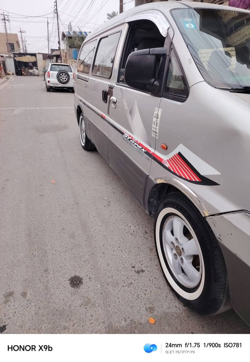 ستاركس 2007 محرك 2700سوبر مفتوح تجفيت جديد غراض درجة اولى كير اوتوماتيك حاوية جديد مشط ستيرن جديد حاوية وباتري كوري جديد تخم تايرات خط ابيض جديد صيني درجة اولى. 
سيارة سياحي 4دسك سنتر لوك مري تحكم شواصي شركة وغراض مبدلة جديده كاعية جديده فصلته 
رقم مميز انكليزي واسط اجره  مصفرة غرامات وهيئة وسنوية باسمي نافذه ل2028
سعرة 88وبيه مجال للشراي 
عنواني بغداد 
رقمي *********** بيه واتساب
