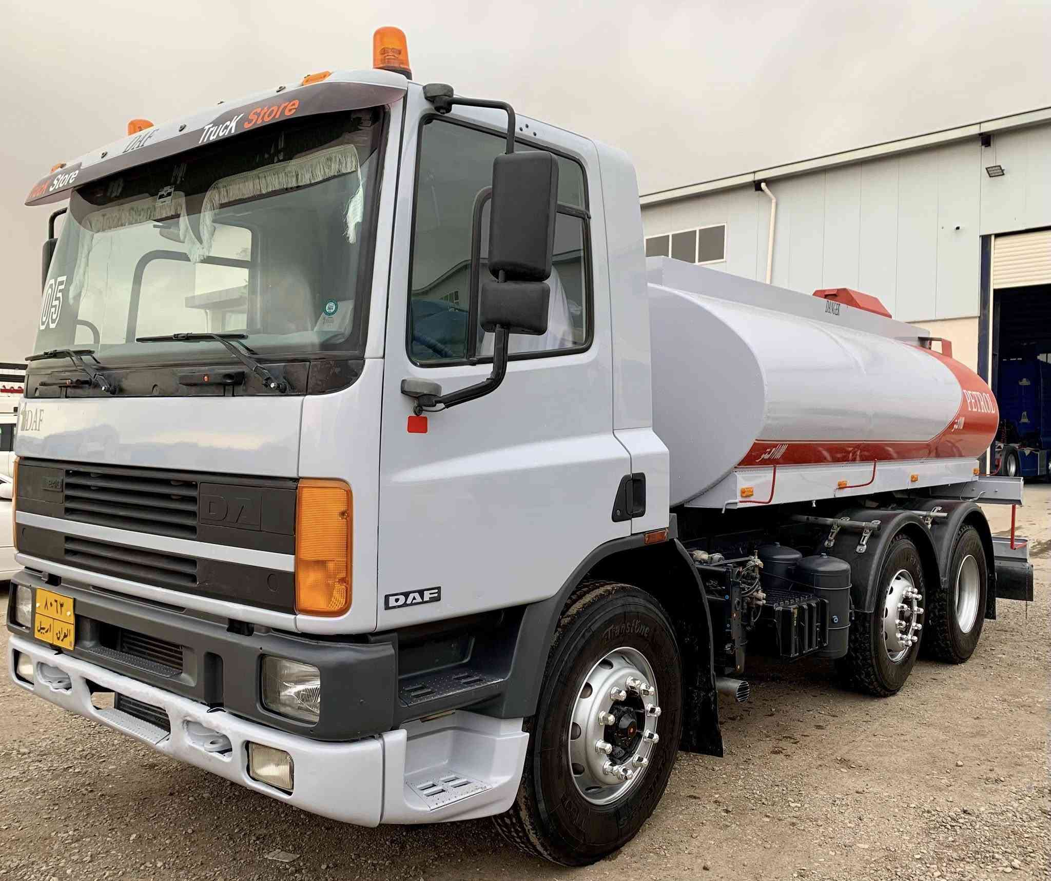 داف مؤديل 1995 سنگل گير محرك بشرط حجم 240
تنكر 10000وقود تخم تاير جديد سنگل ديور سنه وية ساقط سنتين بشرط تحويل سياره مكفوله جاهز لل شغل 
عنوان كلار/  ***********
