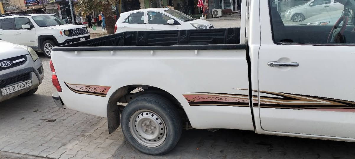 سلام عليكم فلاونزه تك البيع الموديل 2009سعودي السعر 115وبيها مجال المكان النجف الرقم بابل نكليزي الستفسار على الرقم ***********
