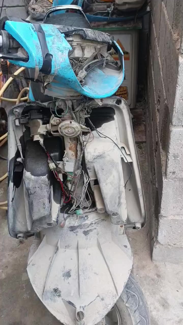 السلام عليكم عندي هاي لفراشه للبيع شغاله رايدها ب225مجال بسيط بس الي يريدها يتفضل خاص او يراسلني وتس اب ***********
