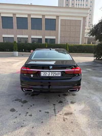 بي ام دبليو ٧٤٠ • ٢٠١٩ • ٨٤٠٠٠ كم