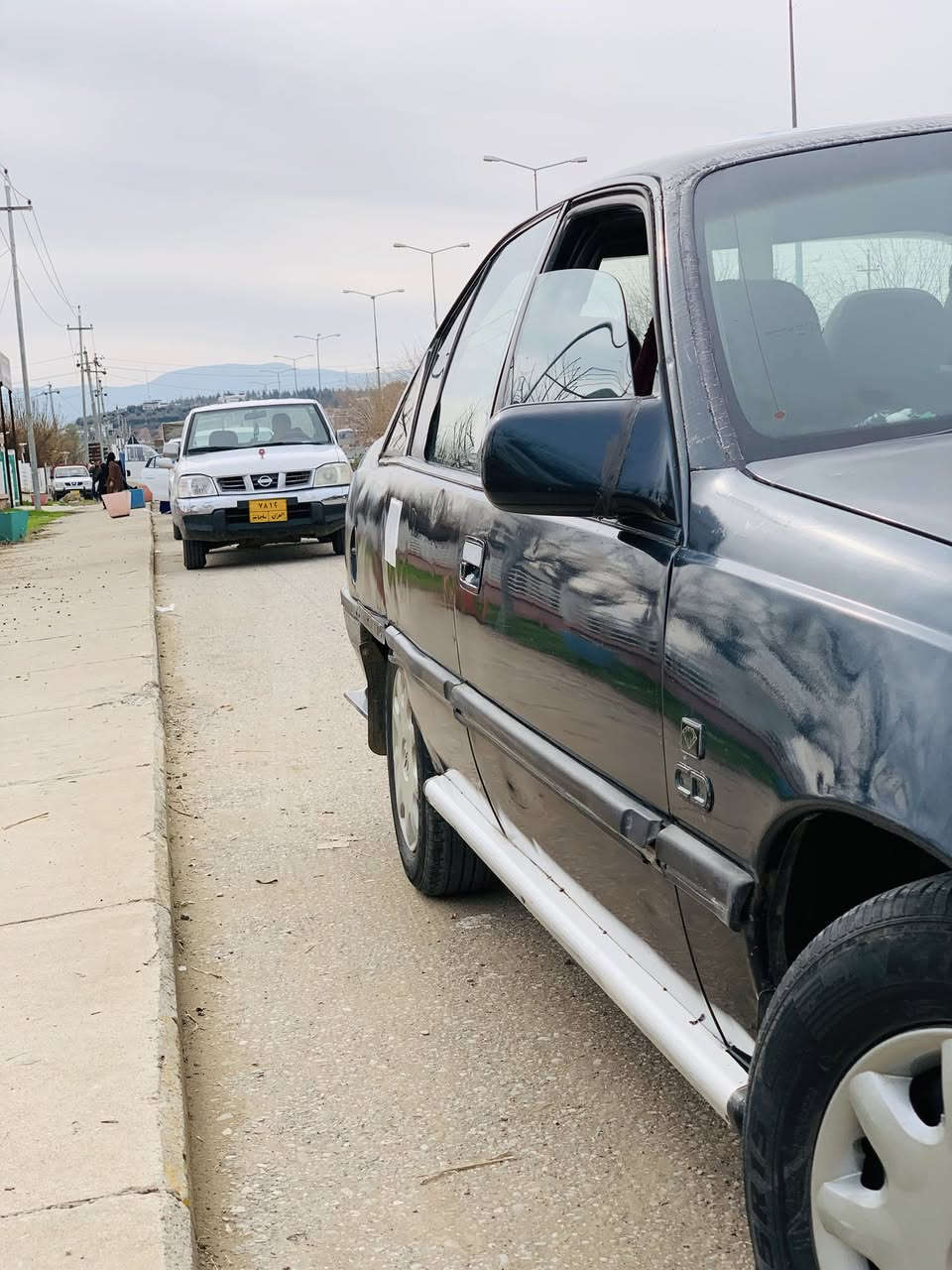 سەرەتا بە ناوی خودا ئۆپڵ ئۆمیگا 1990
سەنەویەکی لە گەڵە من بە علوج ئەیفرۆشم 
مەکینە 20ئەوروپی 
گئر مەکینە تەقەو رەقە بەشەرت گەرم و کارەبای و فلجە و 
کارەبای بەشەرت 9گەڵا و مەجالئکی کەم لە هەلەبجەی تازەم موشتەریت تئل بکە 
***********
