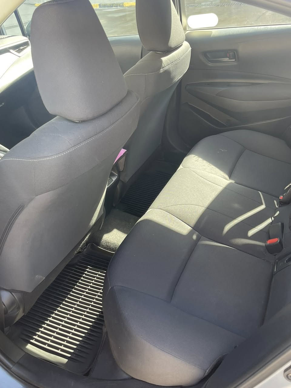 كورلا  موديل LE  23   رقم بغداد   وارد امريكا
ماشية 37054  محرك 2000 سيارة جديدة بمعنى الكلمة حادث موضح بصور  تحكمات استيرن هند بريك دكمة شاشة كاربلي 
 سيارة باسمي شرط تحويل ثاني يوم 
السعر  165  وبيها مجال بسيط  
عنوان بغداد الرصافة 
اتصال *********** ابو حسين
