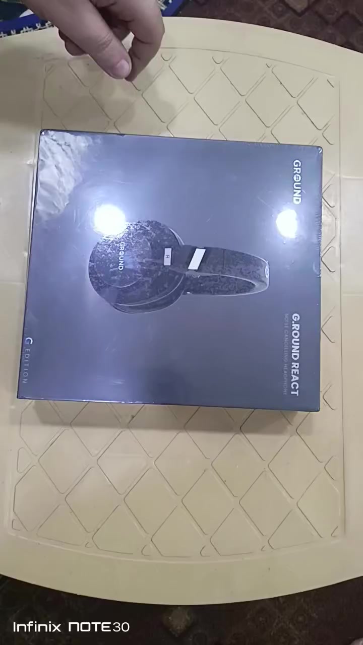 السلام عيكم سماعة هيد ست كيمنك بلوتوث نسخة خاصة الى صناع المحتوى قطعة نادرة لا تباع في الاسوق فقط ترسل هداية الى صناع المحتوى جديدة غير مستخدمة كامل التفاصيل بالفيديو
السعر 70 الف


**إذا كنت صاحب هذا الإعلان وتريد حذفه لأي سبب، رجاءا أرسل رسالة إلى الدعم الفني**