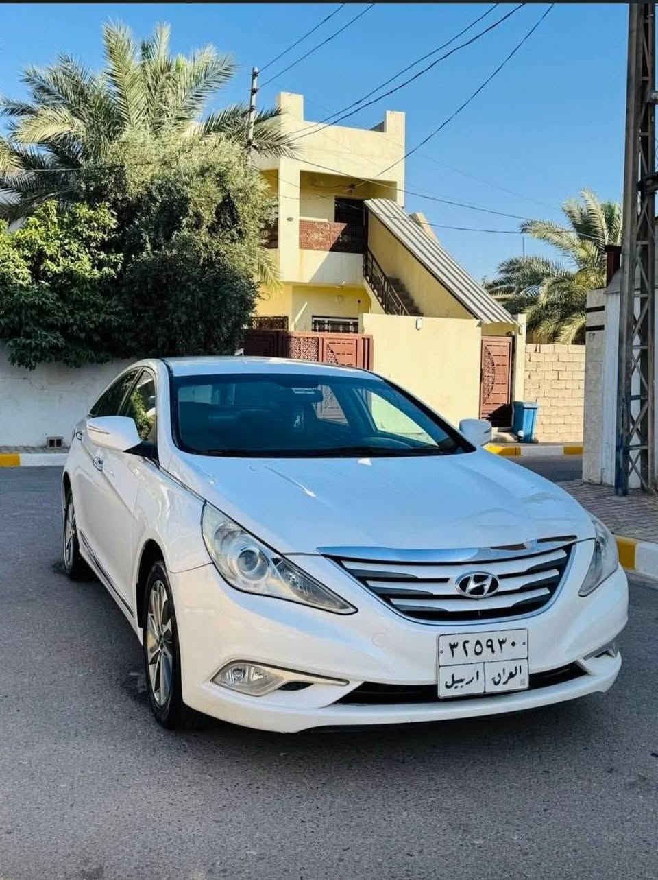 سوناتا للبيع
موديل 2013 شكل 2014 خليجي 
رقم اربيل بأسمي شرط التحويل والوكاله
كير ومحرك شرط مامفتوحات 
كهربائيات وتخم تاير وصدر امامي وخلفي كلها جديد
سياره بيهه شبر صبغ في باب الخلفي والباقي كفاله سياره على وضع شركه ماشيه 157 Km والسونار مرفق مع الصور 
السعر 130
***********
