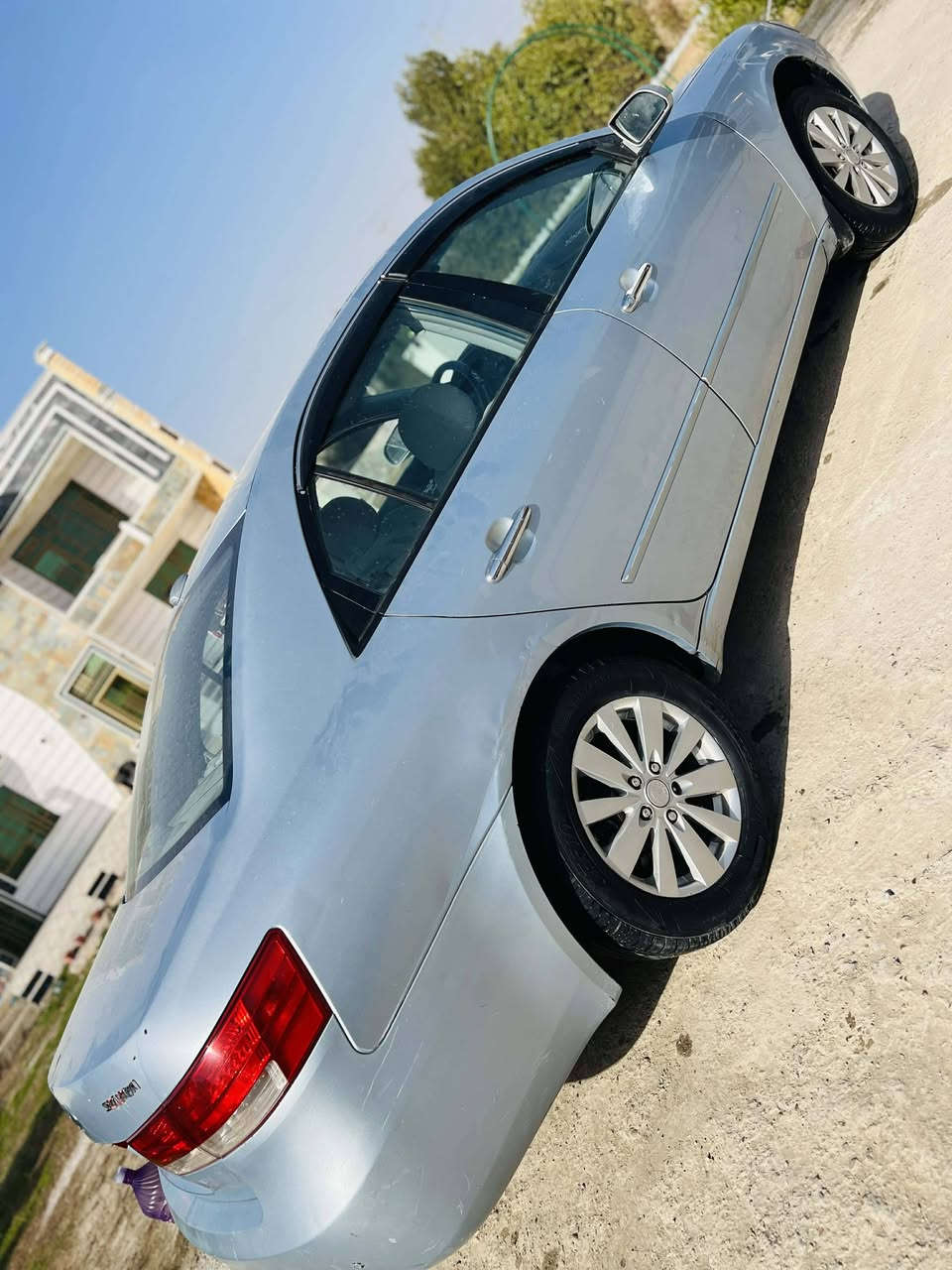 سلام عليكم سوناتا للبيع موديل 2008واردامريكي بيها صبغ
 ثلاث قطع وبنيد تبديل ملاحظه شاص الامامي شويه بيه شغل والمحرك شويه بيه صوت  وكبر كفاله  سياره مجهزه على اخر الحبايه سياره مال جناي سياره باسمي تحويل ثاني يوم   
رقم دولي بغداد  
تخم تايرات
 تبريد ❄️
السعر 93 بيها مجال شراي 
السونار موجود بالمنشور 
مكاني بابل المسيب رقم الهاتف/ ***********/
