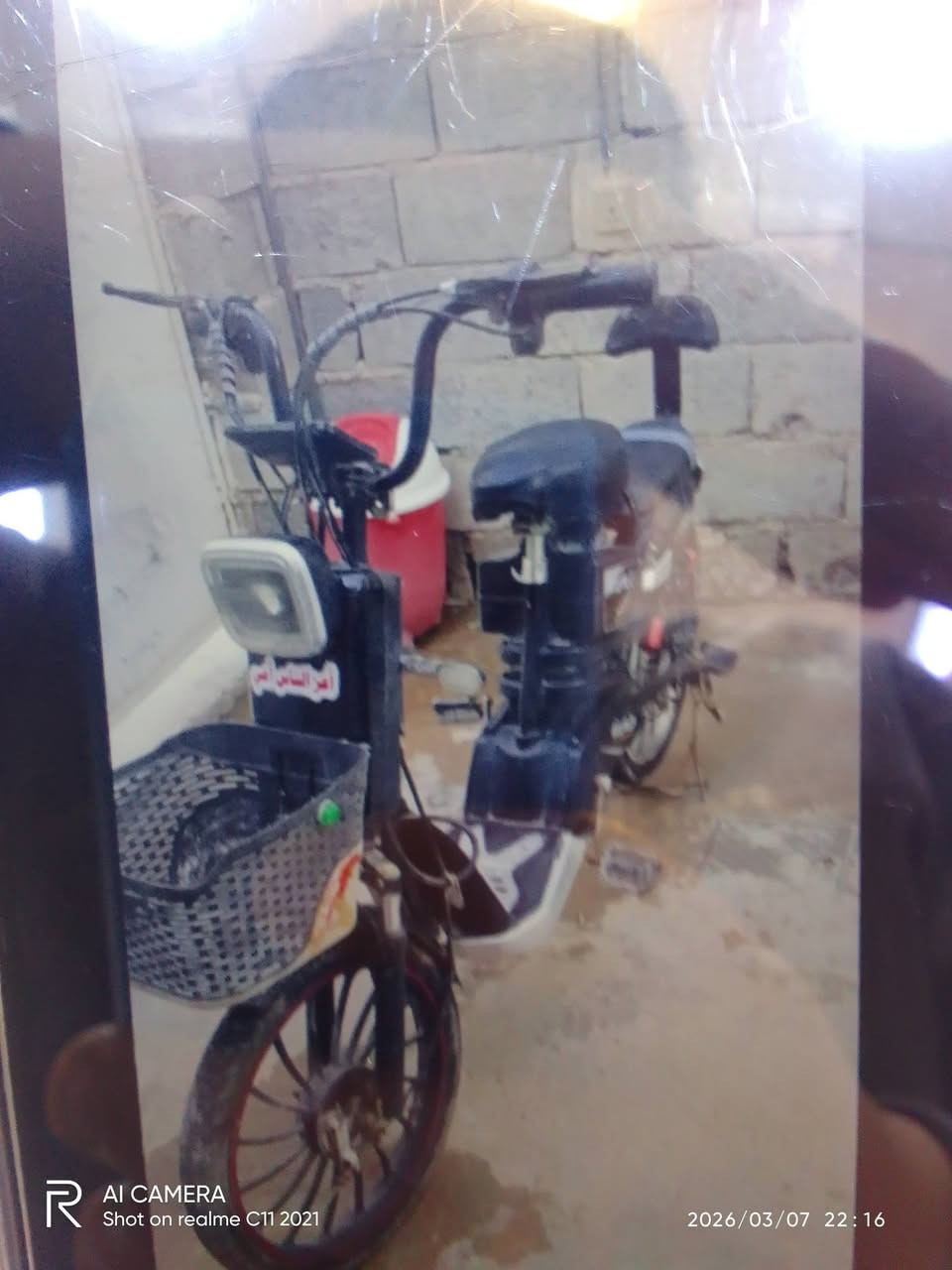 السلام عليكم دراجه شحن البيع السعر 150 بيه مجال  أربع بصاريات كهربائيات شغاله نضام سرقه الرقم / *********** بي وساب
