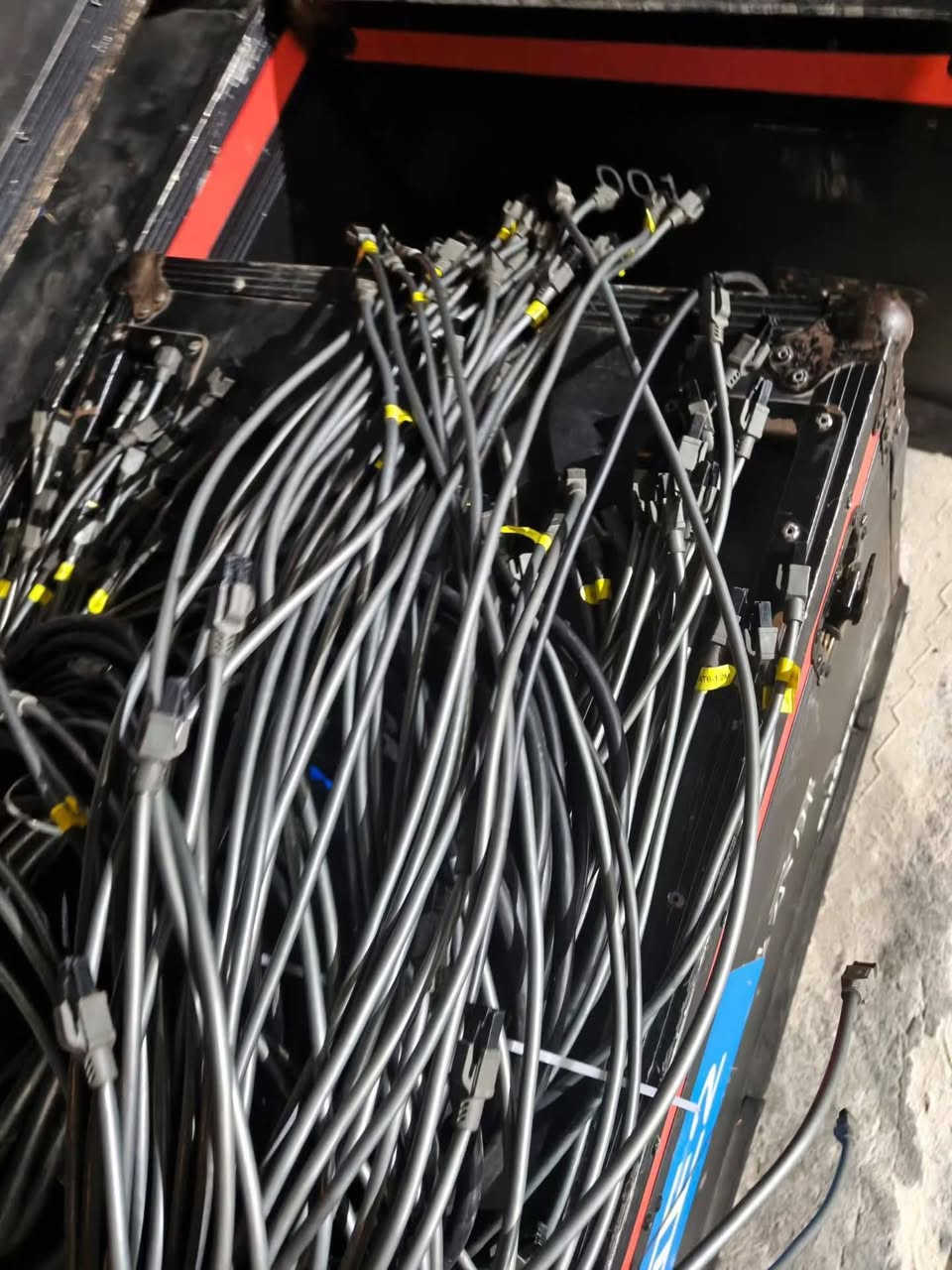 Sell 104 square Guangxiang 4.81 outdoor waterproof screen, Nova system, high brush chip, very good quality.


**إذا كنت صاحب هذا الإعلان وتريد حذفه لأي سبب، رجاءا أرسل رسالة إلى الدعم الفني**