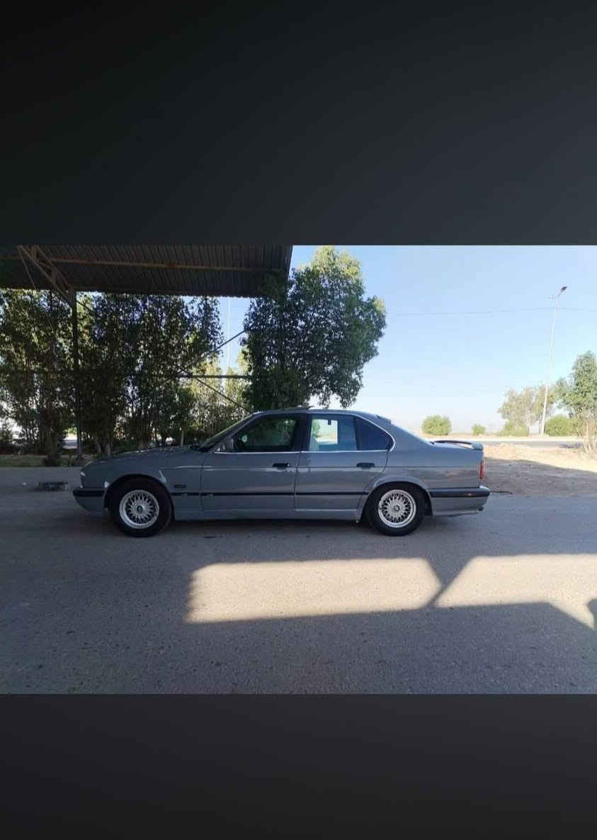 بيم 525 موديل 1990رقم بغداد دولي

بجم عريض

محرك مسكر فانوس حاويه جديد

تبريد ثلج شرط

سلايت شغال

سايد بريك شغال

سنتر شغال

كهربائيات كلهه شغاله 

لايت زنونن

السعر 53وبيه وبيهه مجال 

مكان البصرة لحيانية 
مكلف بنشر

👈***********
