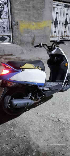 السلام عليكم دراجه للبيع بوليسي تايوان مفتوحه مره واحده سلف هندر نگره ومثل ماتشوفون بالفديو كهربائيّات كله شغال اشاير لايت عالي وناصي باتري توه شاده جديد سحبها زين السعر250رقمي لتواصل واتساب وشريحه***********مكاني قضاء المدينه
