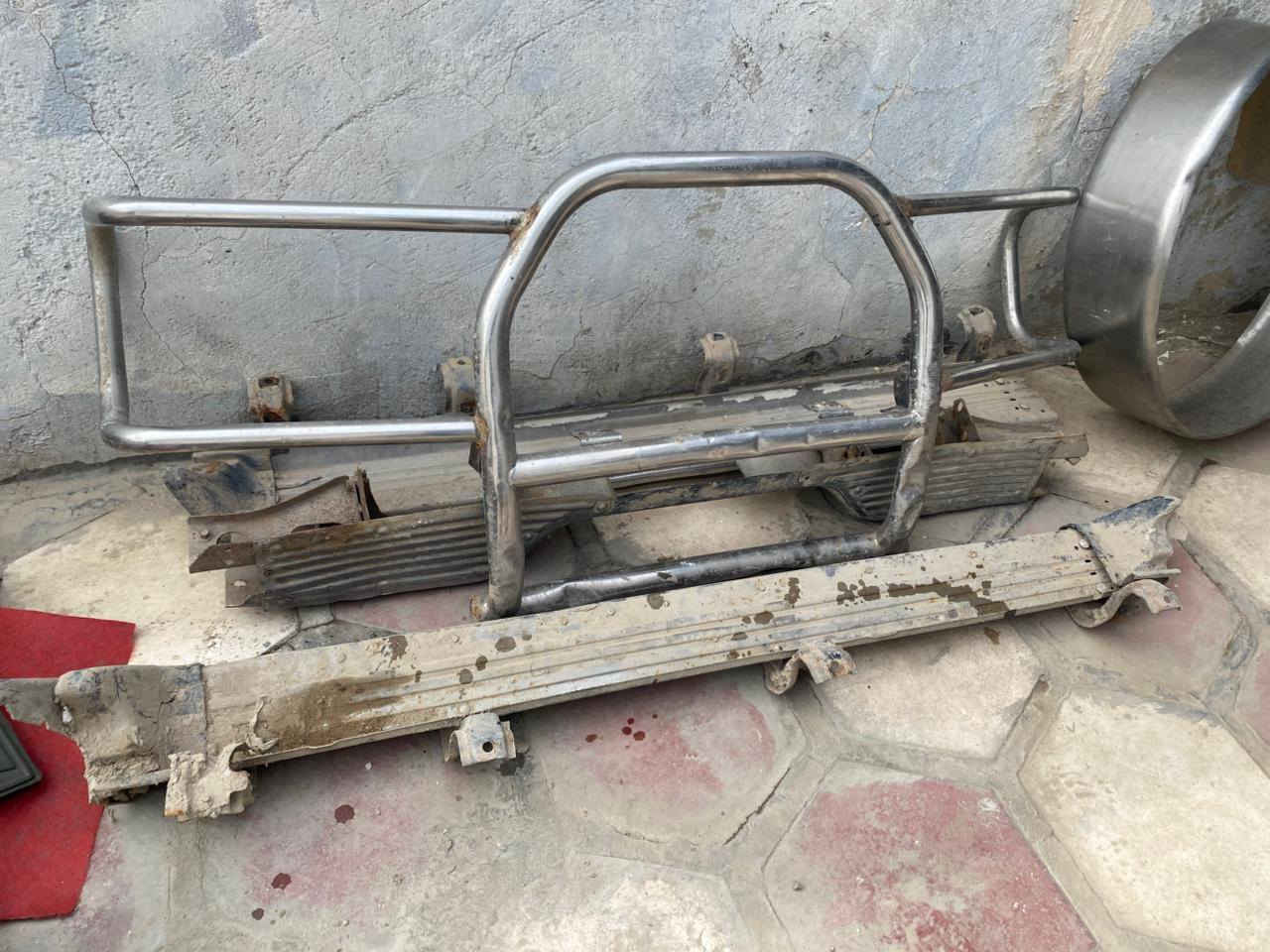 السلام عليكم من رخصت الادمن بوب صفحت اليمنه وكير ومحرك كاز ودرع وماطور وسكه صفحه السيره زكمبرسر ودعاميه خلفيه مكانه بابل الحمزه الغربي للبيع ***********
