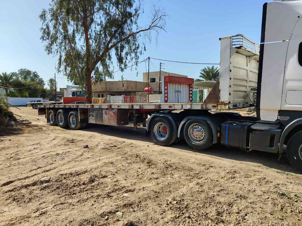 سلام عليكم للبيع عربانه ماموت طول13و 60 اصل دبل تاير مكفوله كفاله عامه تخم. تاير جديد حداديه ستوي فاتح 6وياله كلهن كهربايات وهوه كله شغال جاهزه للعمل عربانه حماله سعر 70وبيه مجال الاستفسار *********** مكان نجف
