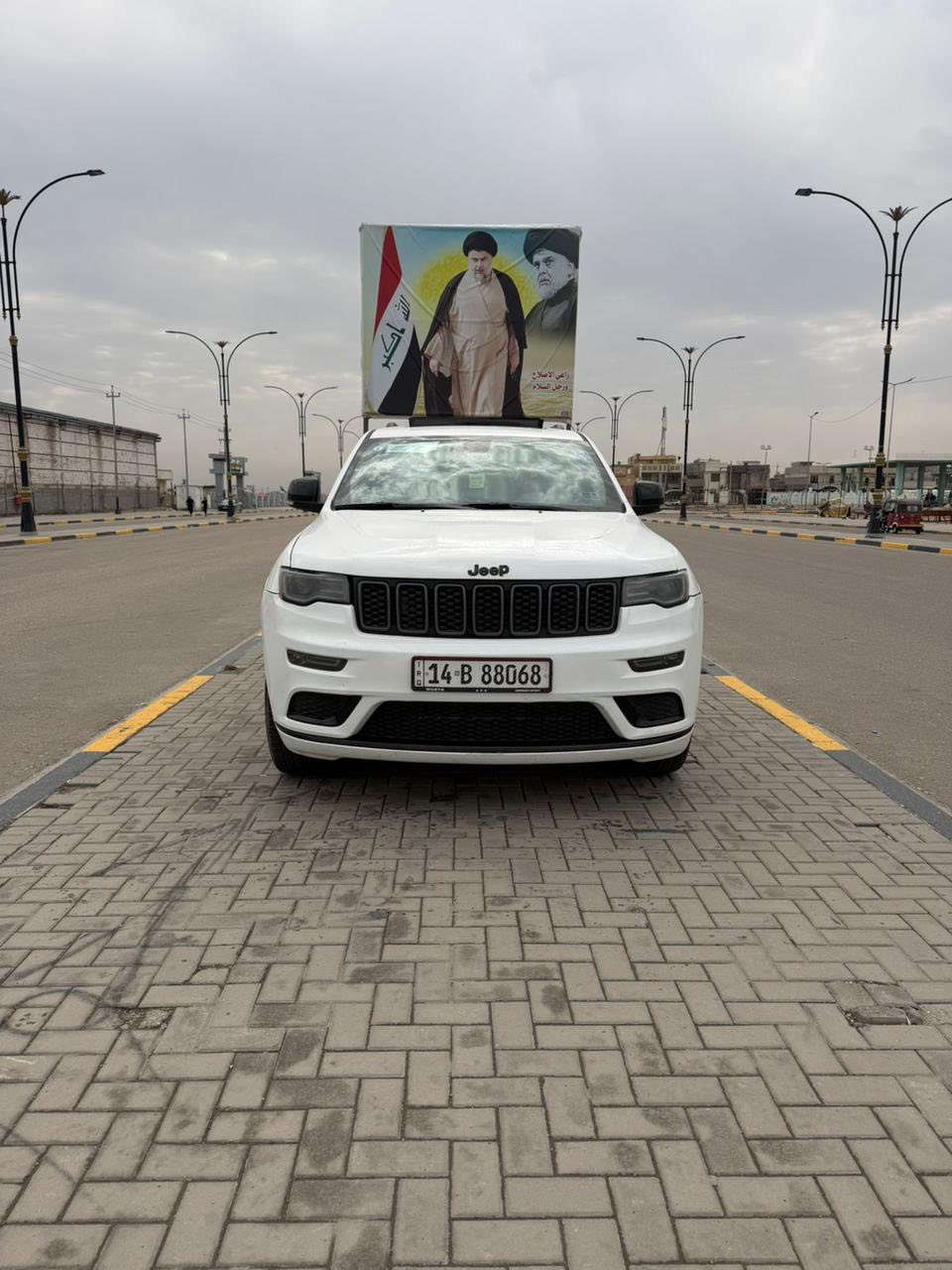 السلام عليكم جيب 2020 وارد امريكي بيها بنيدصبغ فقط رقم بصره بسمي تحويل السياره فول S اعله فئه بجيب سياره مكينه كير حداده كله بلكفاله السعر 245 بيها مجال بصيط بيع فقط مكاني البصره ***********
