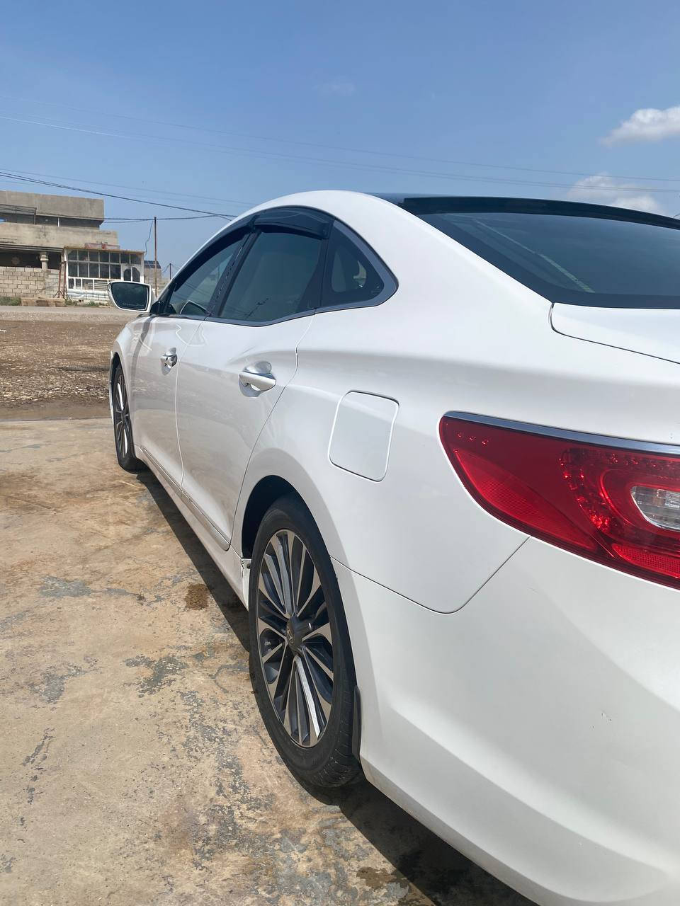 للبيع. أزير 2012 خليجي خـلـيـجـي فول مواصفات ViP رقم سليمانيه تحويل ثاني يوم هزه جديده
صبغ.  خشم البنيد  فقط باقي مكفول
مكينة 4 سلندر  دوش ( ما مفتوحة )
- مواصفات السيارة ViP فول 1/1
- بصمة تشغيل
- بصمة ابواب
- بصمة جنطة
- بنوراما طكتين
- كشنات جلد
- كشنات كهربائية
- كشنات تدليك
- حساسات خلفية
- تبريد خلفي
- كشنات تدفئة
- بردة خلفية كهربائية
- اوتو هولد
- اشاير بل مري
- مري شفط
- داخل صاج اسود
- سماعات انڤنتي
- مانع انزلاق
- مثبت سرعة
- تحكم استيرن
- انارة داخلية ليزرية
- انارة بل دشبول
- شاشة
 - كامرة خلفية
- انارة بل ابواب
- لد امامي
- لد خلفي
- ستيرن كهربائي ( متحرك ))
- دبل اكزوز خلفي
- اوكس + USB + ابلوتوث 
- تخم تاير
سياره نضيفه وحلوه وجاهزة للاخير
السعر 130 بيها مجال قليل *********** مكان ديالى الخالص 
‏‭
