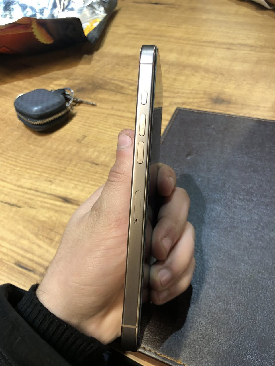 ايفون 16 برو ماكس ذاكرة 256 بطارية 95 ضمان ماستر الجهاز بعده داخل الضمان مكاني بغداد الكمالية 

السعر 1250
‭٠٧٧١ ٨٩٨ ٩١٣٩‬
