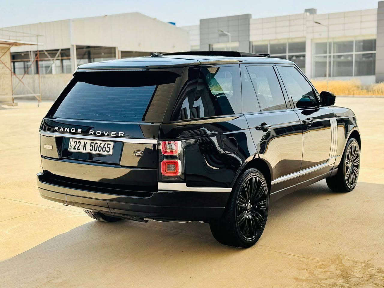 السلام عليكم للبيع رانج روفر 2013 مكينه سوبر جارج خليجيه وكاله سردار رقم اربيل تحويل وكاله ثاني يوم كفاله حتى الدعاميات جاهزه من كلشي فول اعلى فئه مواصفاتها معروفه السعر 265 وبيه مجال قليل مكانها بصره 
الرقم *********** البصرة, العراق
