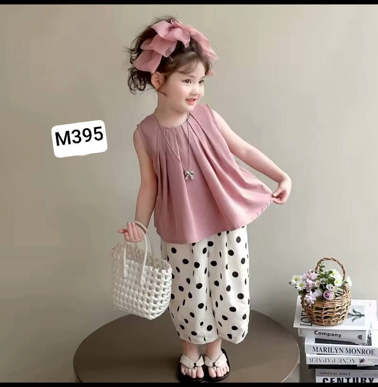 تخفيضات هائله 😍👇
قياس 1-2-3-4 سنة سعر الدرزن 60 الف   
للحجز والاستفسار التواصل على الواتساب***********
الدرزن : 12 قطعة
