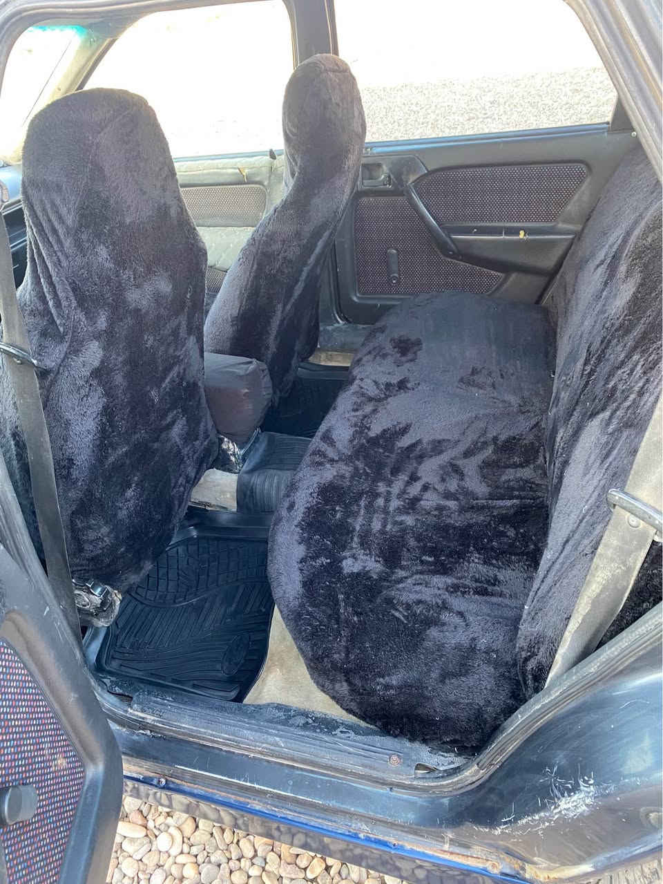 ئؤپل مؤدئل 1993سلايد
مه كينه هه ژده گئرو مه كينه ى به شه رت 
تازه بؤياخ كراوه ته وه پئش و دواى قرچى پئوه نييه 
كاره باى فلچه و چوارى و گه رمى هؤڕن هه مووى مه زبوته پئشى هه مووى زينؤنه 
تاقم پئش و دواى تازه داگيراوه ته وه 
چوارتايه ى لؤكى له سه ره يه ك هه فته يه بؤى به ستراوه 
كوشنه كانى تازه تئگيراوه ساقفى هه مووى تازه تئ گيراوه سه ياره كى مه زبوت و جوانه يه ك دينار مه سروفى تيانيه مالى دؤسته 
علوجه مالى مه ده نى و موس و براوه ى به شه رت 
نرخى 20گلاو مه جه لئكى زؤر كه م
ژ.م.***********واتس ئاپ و ڤايبه رى له سه ره السليمانية, العراق
