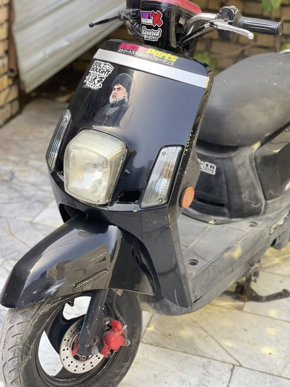 سلام عليكم بوليسي مسطره الحديث دراجه كامله ما بيها اي نقص افحص واخذ شلعه ومشي وناعمه ٥٠ بلاد سعرها مناسب كلش ٦٥٠ شراي يتصل ع رقم /***********
