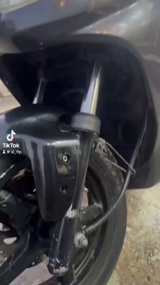 سلام عليكم دراجه سكنس نثيه للبيع مكفوله كفاله عامه العنوان بغداد الامين مطعم الرياضي اوراق كامله نازله نربه ست اشهر***********
