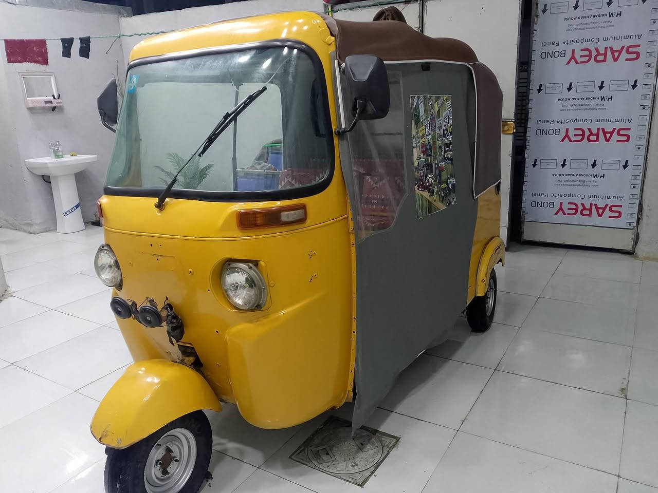 سلام عليكم تكتك 2019 سنويه مصبوغه جماليه جاهزه من كلشي السعر 4500 وبيهامجال  مكاني البصره الجزيره ***********
