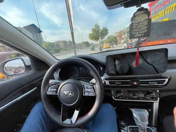 السلام عليكم 
كيا سيلتوز موديل ٢٠٢٢ 
ماشيه110 الف كيلومتر
 وارد كوري سرقه بدون حادث ولاضربه 
محرك ١٦٠٠ تيربو 
كير و محرك كفاله
تخم تاير  
صدر + تبريد  ع وضع الشركه 
بصمه تشغيل + ابواب
قياده ذاتيه
كشنات تدفئه
رادار+تحديد مسار+ نقطه عمياء
درايف مود + وضعيات قياده
رقم بابل انكليزي 
  السعر ١٥٠ 
مكانه بغداد 
الرقم للاستفسار ***********
