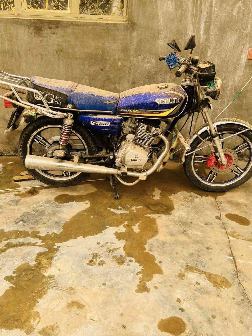 سلام عليكم متاح سيفان 2023 مراوس ب25 وطي فرق  او للبيع كله بلادي  محرك ما مفتوح شرط مكاني شهربان المقداديه السعر 550 بي مجال بسيط ***********
