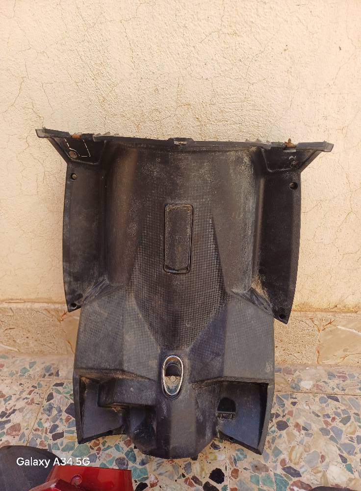 السلام عليكم
توجد غراض دراجه شحن للبيع 
التواصل واتساب ***********
