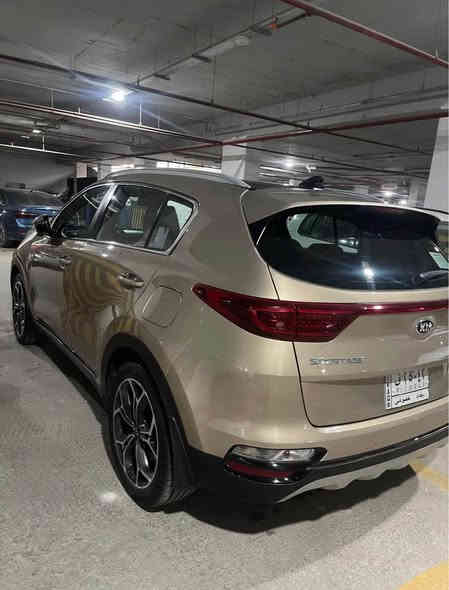 السلام عليكم 

سبورتج جي تي لاين خليجية موديل 2020 للبيع

الفئة : GT Line 

محرك 2000 دوش 

السيارة (( بيها صبغ نص باب السائق والخلفيه تبديل + صبغ 

والجاملغ الخلفي كلير  ))   موضحة بالصور 

فول مواصفات 1/1 لمتد 

المواصفات :

 🛑بانوراما

 🛑بصمة

 🛑هاند بريك بصمة 

 🛑شاشة نفكيشن

 🛑تحكمات ستيرن

 🛑جنطة بصمة

 🛑كشنات جلد

 🛑حساس امامي خلفي

 🛑كامرة دوارة

 🛑كراسي كهرباء

 🛑 لايت لد

 🛑تدفئة تبريد بالكشنات 

 وباقي المواصفات المعروفة بهذه الفئة 

ماشية  122 الف 

السعر : 19.000$  وبيها مجال بسيط❤️

مكاني بغداد / الوزيريه  

الاتصال على الرقم 

*********** بغداد
