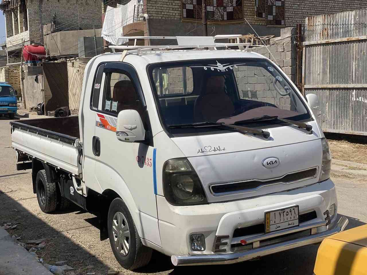 سلام عليكم كية البيع.   الموديل 2018 سيارة كفالة عامة من لضربة وصبغ تبريد شغال تخم تاير  مكينتهة مافتوحة.سعر 117 بيهة مجال قليل العنوان بغداد رقم الهاتف ***********
