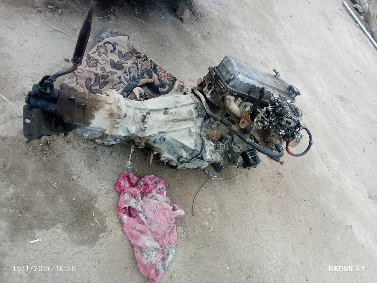 سلام عليكم يوجد مكينه وكير مال نيسان شبوط موديل 88 محرك 2400وكيركامله هيه وتفرعاته كير 5نمر ولبك 6مكان بغداد أبو غريب وهاذ رقمي للتواصل ***********
