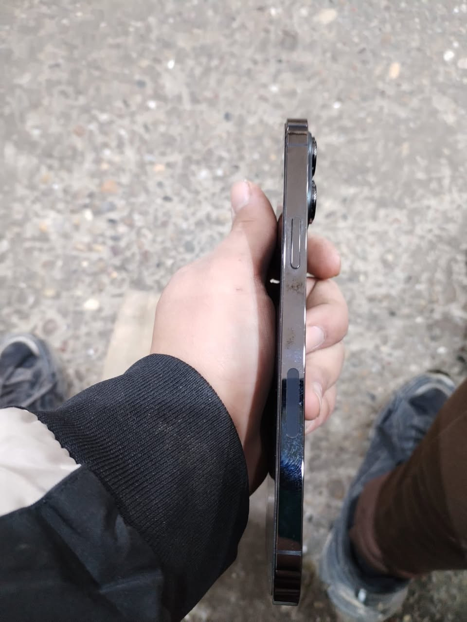 ايفون 13 برو ماكس ما مفتوح فقط مصعد ما يعبر هوا باتري 95 كلو بل جهاز شغال ذاكره 256 تك سيم سعر خاص


**إذا كنت صاحب هذا الإعلان وتريد حذفه لأي سبب، رجاءا أرسل رسالة إلى الدعم الفني**