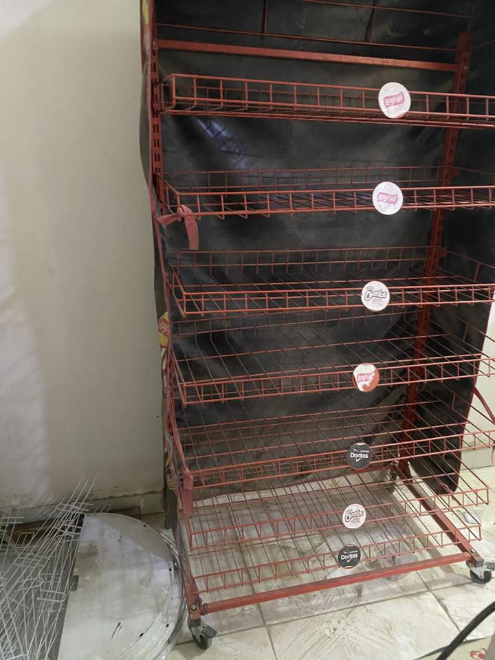 عارضه جبس عدد٢نظيفه وبحاله جيده وحده حديد والثانيه خشب مكاني بغدادوهذا رقمي***********
