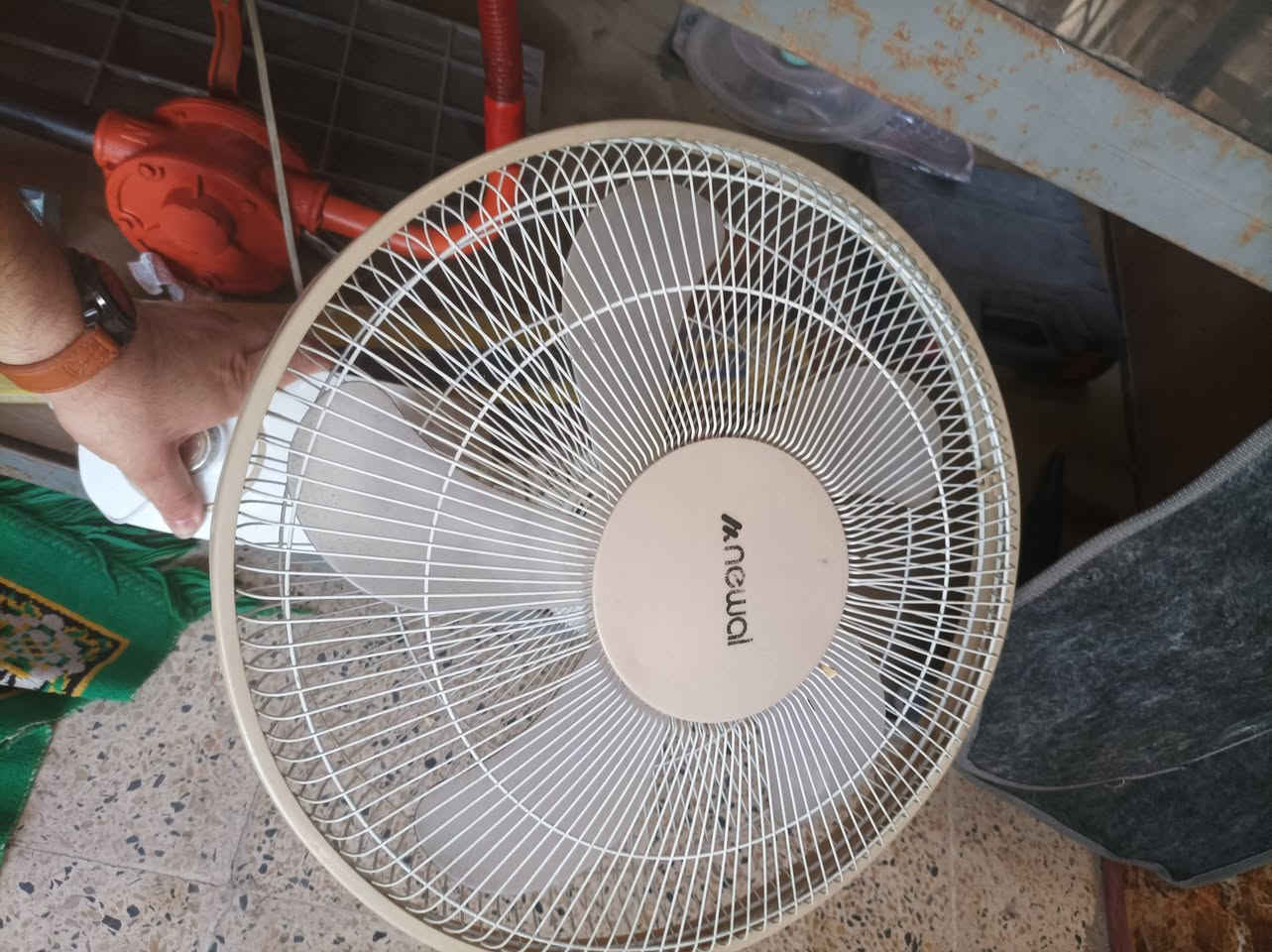 الاعراض للبيع
***********
