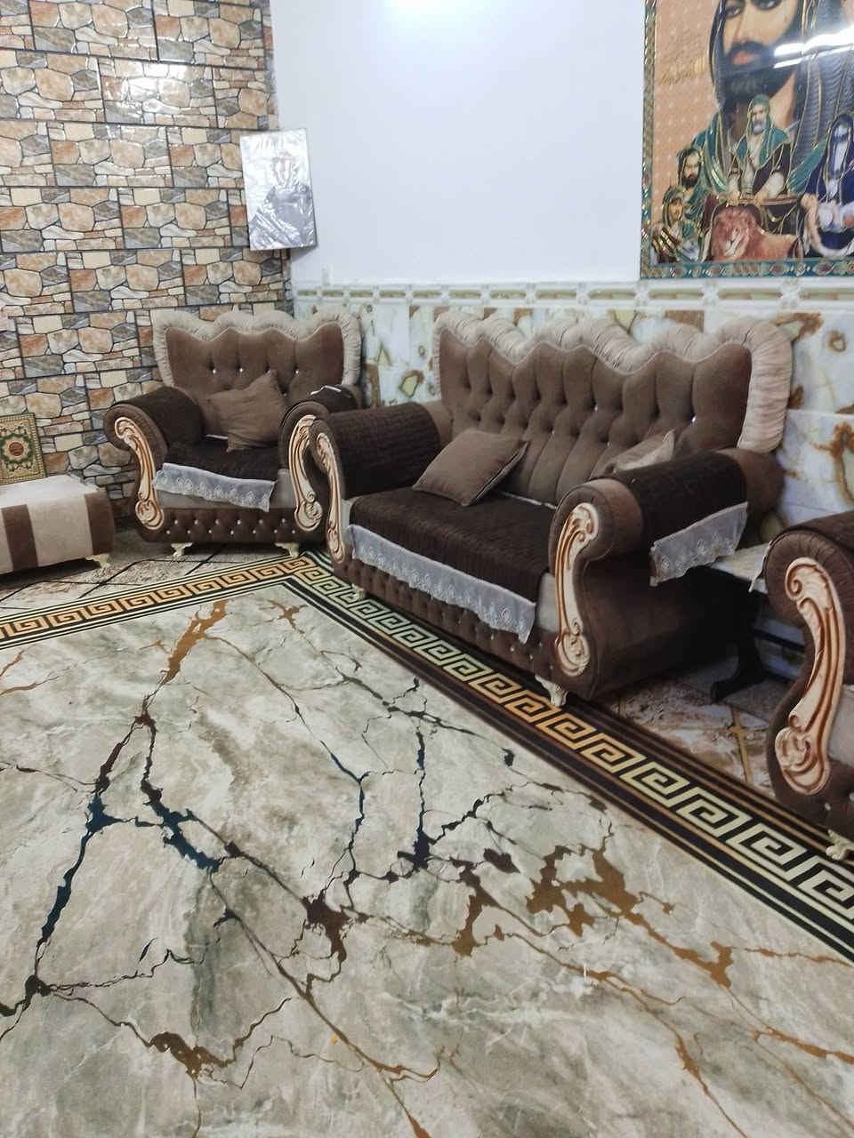 تخم عشر مقاعد للبيع المكان بغداد الدوره ابو دشير مكلف بل نشر ***********
