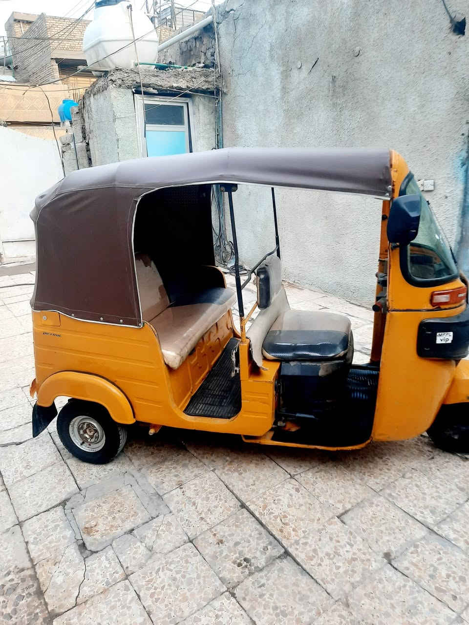 تكاتك اثنين مديل 2020 شهر 12 رقم سنوية 

سعر الوحدة 6400 

رقم   ***********

المكان بغداد / حي النصر
