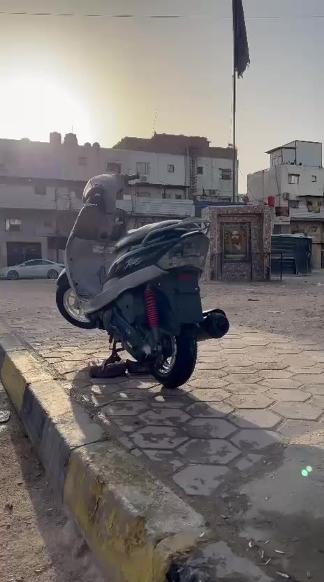 السلام عليكم دراجه للبيع ماكس سعر 850 بي مجال قليل رقم الهاتف***********
