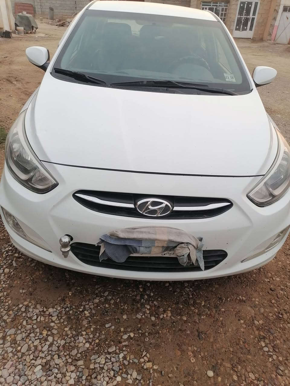 سلام عليكم اكسنت للبيع موديل 15 محرك 1600 بعده شركه مافتح برغي بيه  سياره مكفوله من صبغ وتصليح بس دعاميه وظرر موجود بصور  مبدله ابلادي سياره ماشيه90 كلش نظيفه مامتعوبه رايده 105 وبيه مجال ***********
