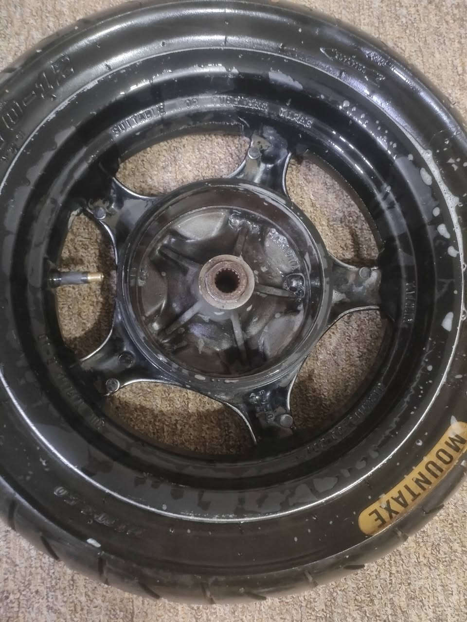 ويل سكنس فحل هوه والتاير
قيم بل يرضي الله نضافه فول 
مكاني بغداد الامين الثانيه شارع 15 
***********
