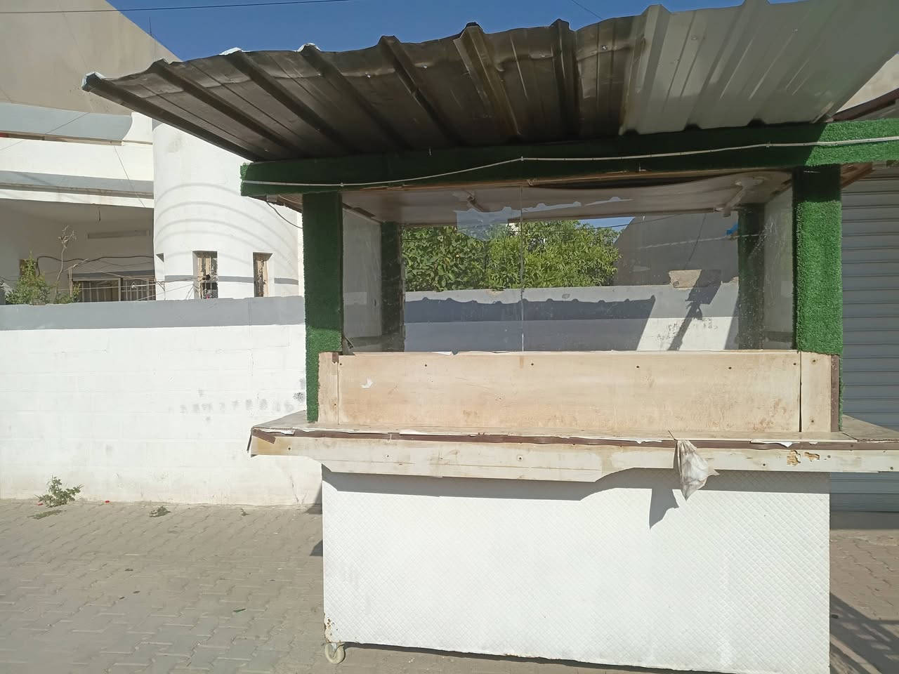 عربانه فلافل همبركر فنكر تحتوي عله اربعه اعيون جاهزة بس شكل منضم
حاهزة للعمل للبيع السعر 400الف العنوان كركوك النداء ارجو تواصل وياي عله هاذة الرقم ***********
