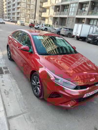 فورتي 2024 وارد امريكي  ماشيه (16) الف كليو متر  رقم بغداد بأسمي  السي...