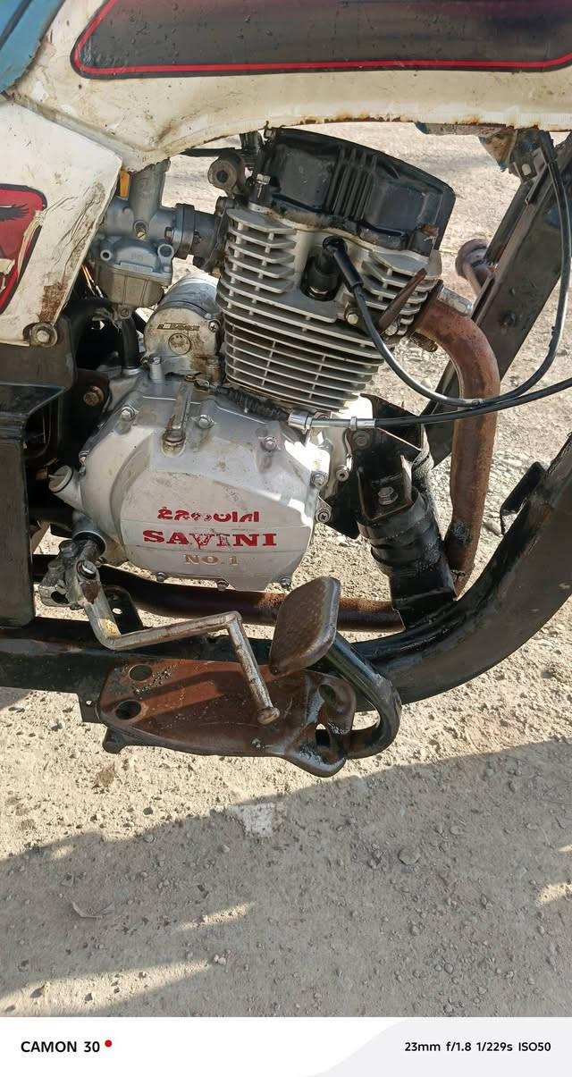 ستوته للبيع محرك ما مفتوح شاصي جديد ‭٠٧٥٠ ٥٧٦ ٦٢٨١‬
