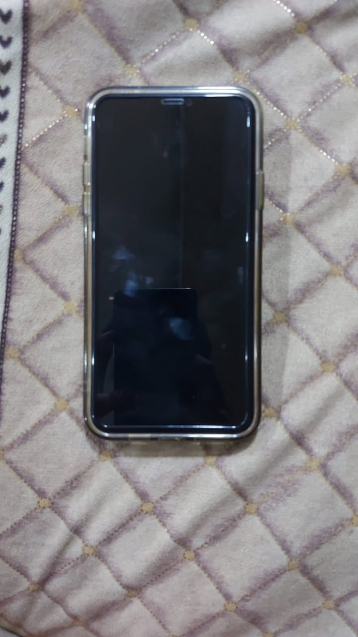 السلام عليكم ايفون ١١ برو ماكس نضيف كلش ذاكره ٢٥٦ بطاريه ٩٤ بلاديه متصرف انطي بي ضمان مبدل شاشه نوعيه اصليه بس شاشه مبدل لون ذهبي سعر ٢٥٠ الف بي مجال بسيط مكاني بغداد ***********
