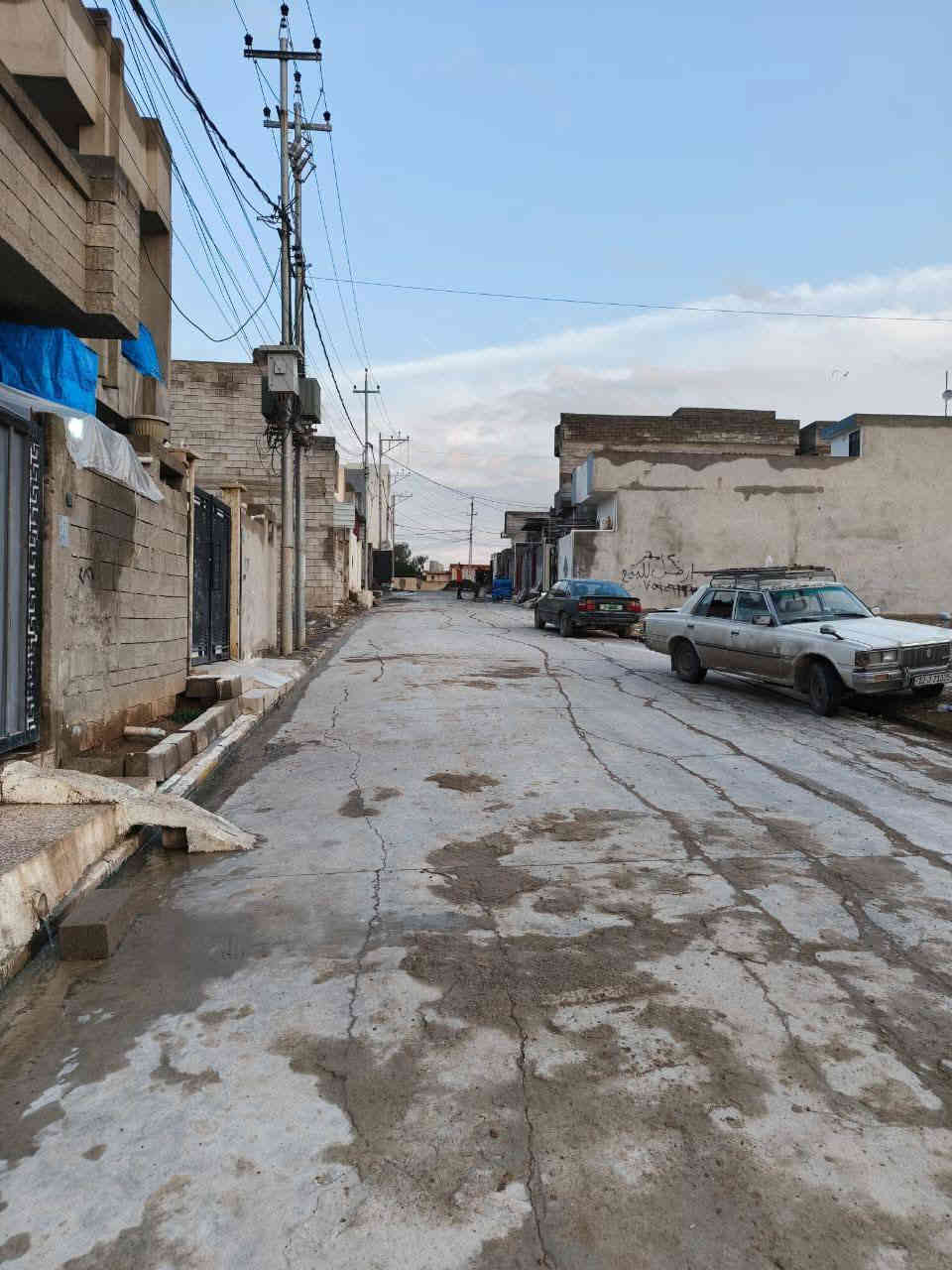 #عروضات_مكتب_قصر_نينوى

دار  للبيع حي الملايين الأولى قرب جامع الريان

المساحة ⬅️120
واجهه ◀️6 السعر 65مليون وبي مجال
طابق الاول ◀️غرف نوم صحيات وهول واستقبال ومطبخ وكرج وبيتونه 
  

 شارع تبليط بعرض 12 اتجاه شروق 

للاستفسار اكثر مراجعه مكتب قصر نينوى 
 او الاتصال على الارقام التاليه

نستقبل عروضكم العقاريه على الماسنجر أو الواتساب 
 
***********                                 
 
***********  واتساب                        ‬
