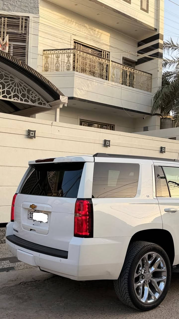 السلام ؏ـليكم تاهو موديل 2020 امريكي رقم بغداد الجديد كفاله ضربه وتبديل وصبغ وبارد ماشيه 90 مواصفات LT جديده السياره . 
السعر :355
العنوان : بصره 
رقم الموبايل:***********
