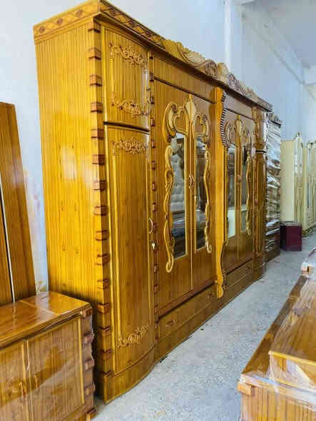 غرفة نوم عراقي مستخدم اخو الجديد وباسعار مناسبة شغل درجة اولى مرتب ضهر جرجوبة السعر 950 وبيها مجال للطيبين 
رقم الهاتف ***********
