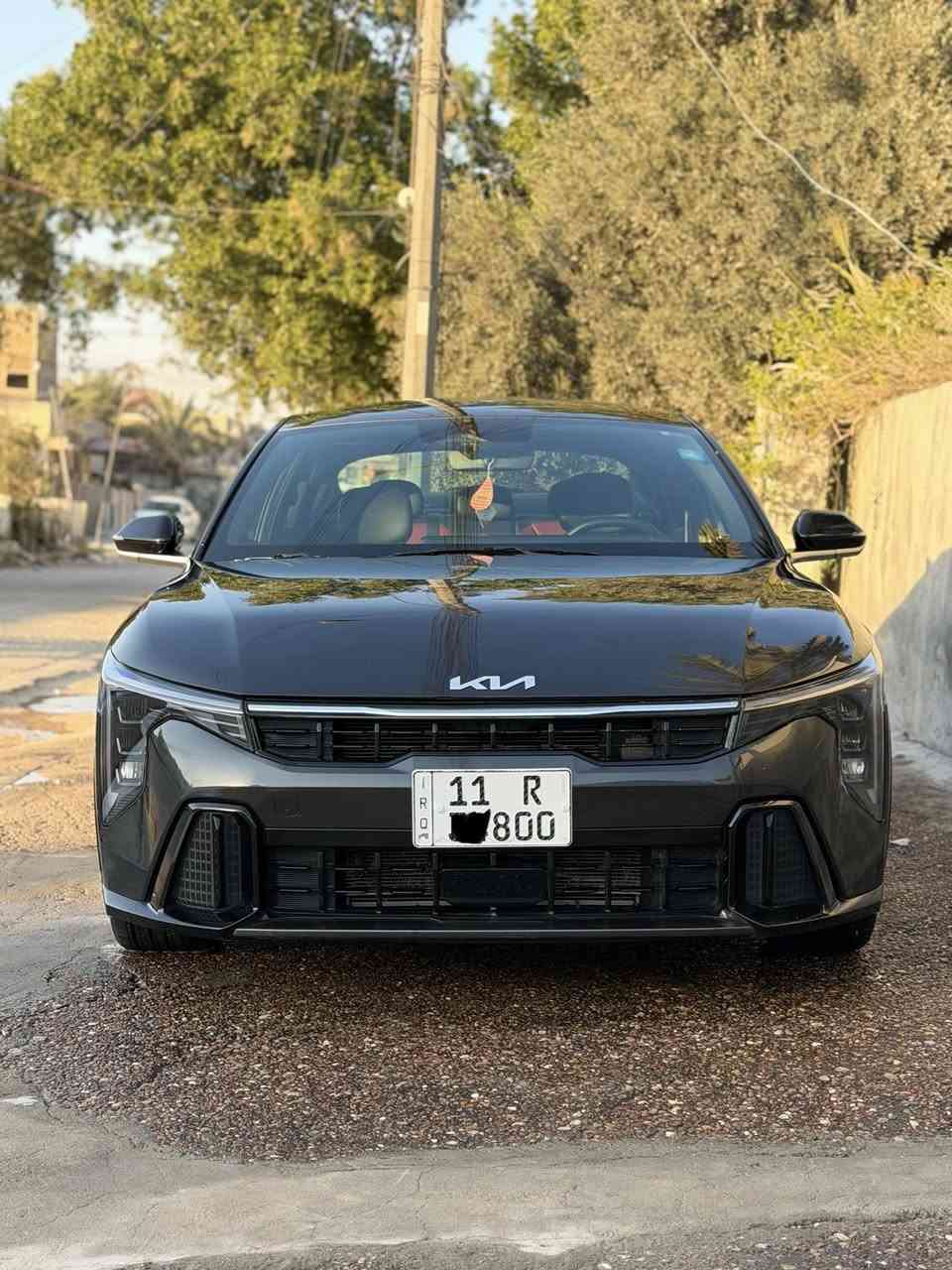 السلام عليكم لبيع كيا K4 
2025 فول موصفات 1/1
سياره وارد امريكا الضرر كما موضح بلصور 
بدون يرباك بدون دواخل 
فقط تعديل بل حوض 
و شاصي خلفي ايمن 
ماشيه ٧ الف 
رقم بغداد باسمي تحويل مباشر 
دخول جديد 
مكان سياره بغداد  
سعر مناسب 
الاستفسار ***********
