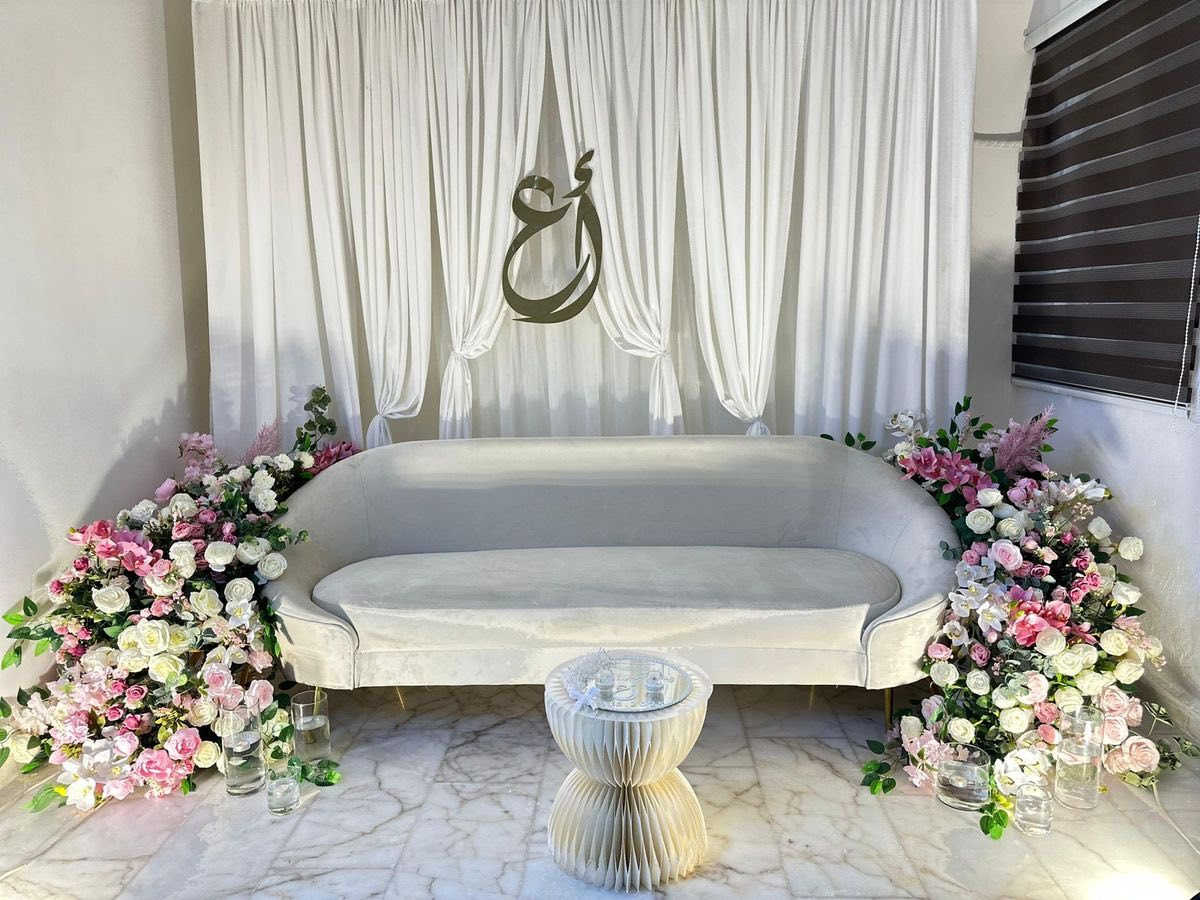 كوشه اجنن 🥰إيجارها فقط 30الف فقط مهر ب30 تاخذيها وترجعيها واذا تردون كادر نقل وشد متوفر ايجار جنط عروس ب15 عنوان تكريت الزهور للحجز خاص او ع *********** واتساب الحجز قبل ب سبوعين افضل نسمة للمناسبات آفخم الموديلات مفتوح حجز الان
