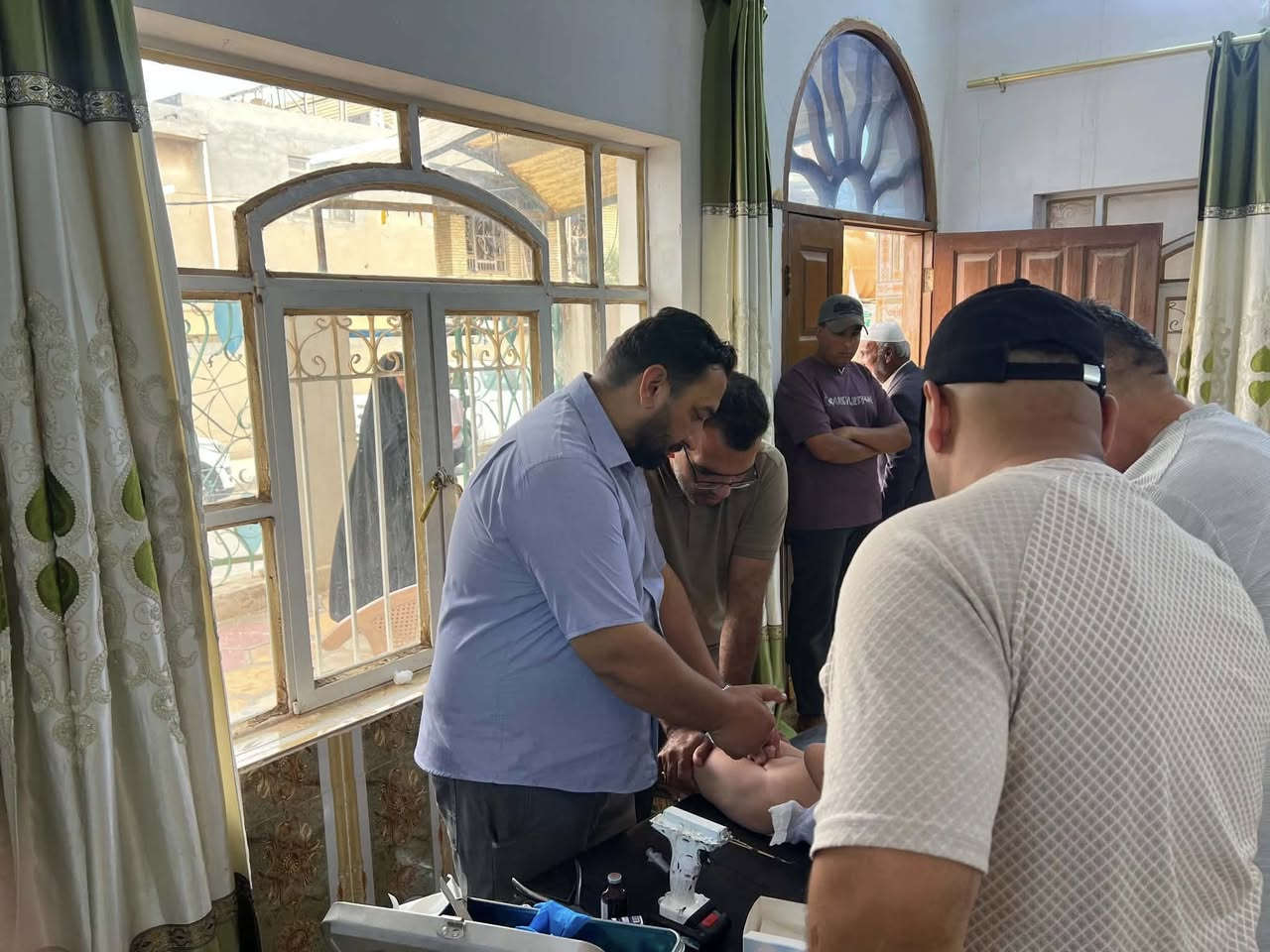نسلط الاضواء وننقل الاشراقة الجميلة..مشاهدينا متابعينا الاحبة أينما كنتم في جميع محافظاتنا العراقية الأصيلة عيدكم مبارك وكل عام وانتم بألف ألف خير بالخير...والبركة لهذه الجهود لابن الصويرة 
المعاون الطبي صادق القريشي
..هذه مبادرة جدا راقية ..وفقكم الله لكل خير
 ان شاءالله


**إذا كنت صاحب هذا الإعلان وتريد حذفه لأي سبب، رجاءا أرسل رسالة إلى الدعم الفني**
